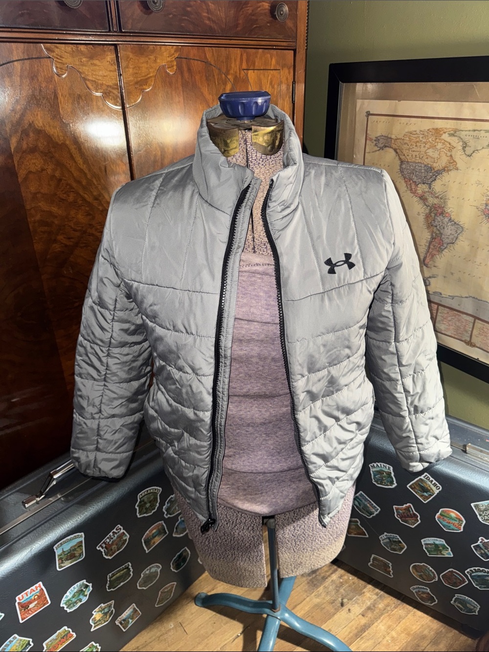 Under Armour Youth Boys M Gray Quilted Puffer Jacket - ColdGear Warm & Ready!